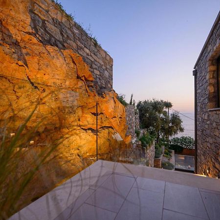 Mani Suites Agios Nikolaos  Exterior photo