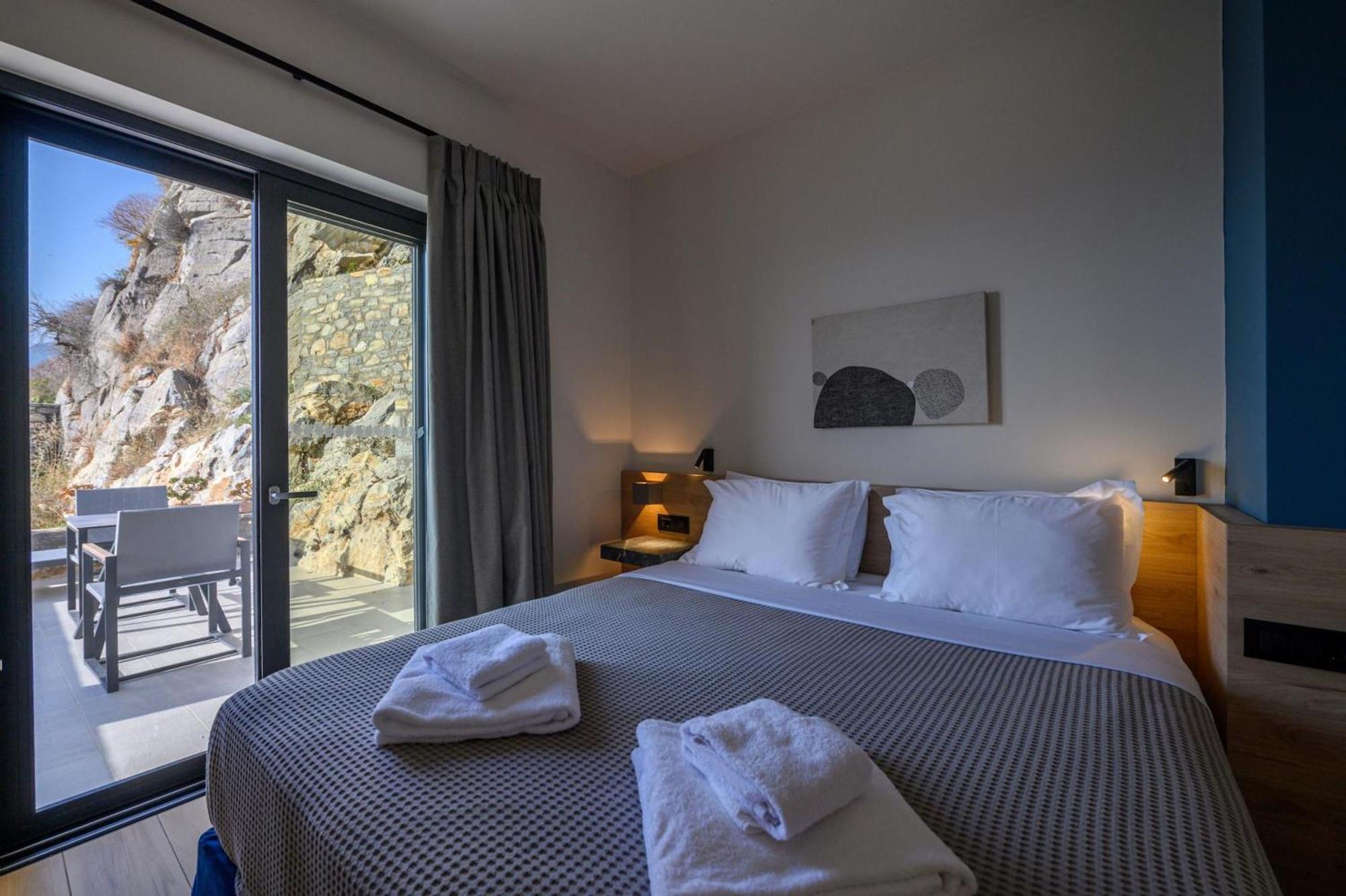 Mani Suites Agios Nikolaos  Exterior photo