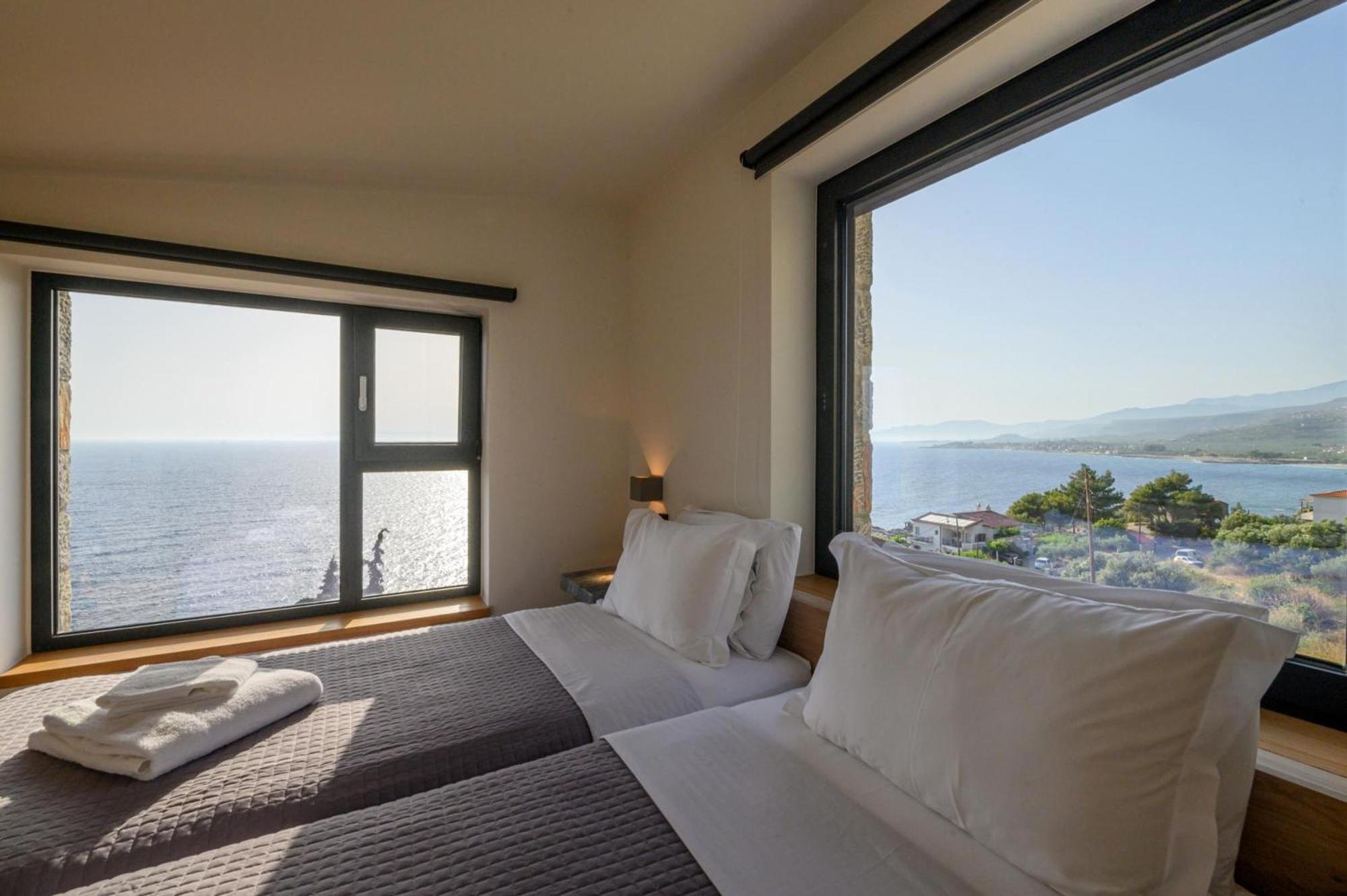 Mani Suites Agios Nikolaos  Exterior photo