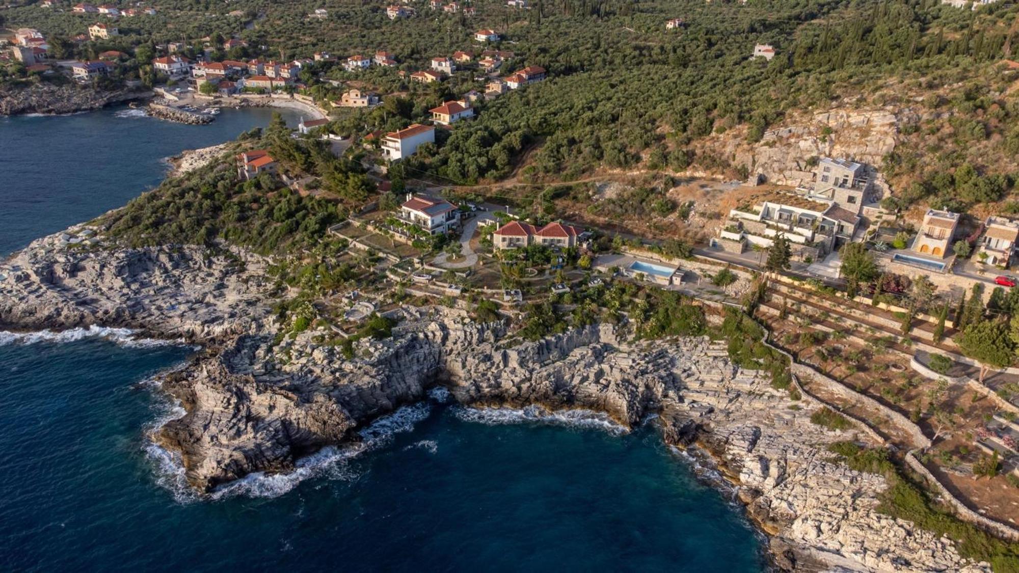 Mani Suites Agios Nikolaos  Exterior photo